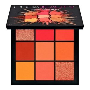 NEW Huda Beauty Coral Obsessions eyeshadow palette